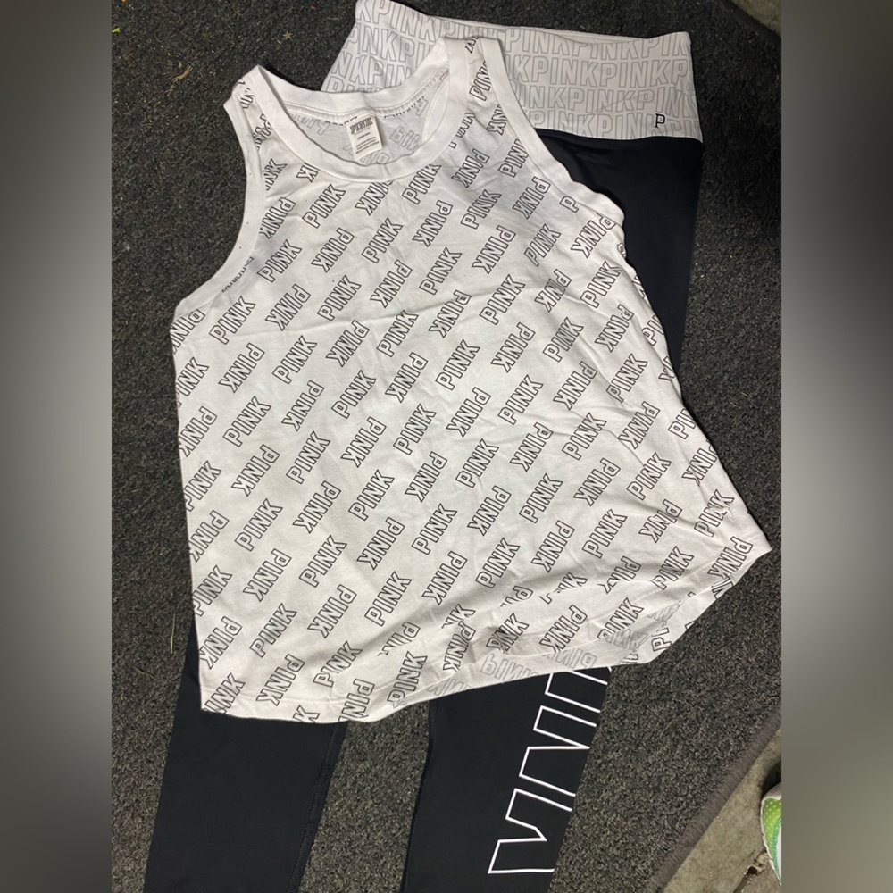 LIKE NEW VS PINK SET